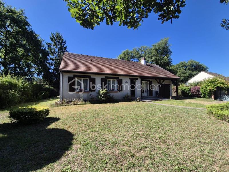 Maison traditionnelle - 87 m² - 4 pièces