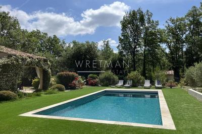 Villa - 192 m² - 8 pièces