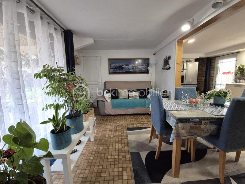 Maison traditionnelle - 111 m² - 6 pièces