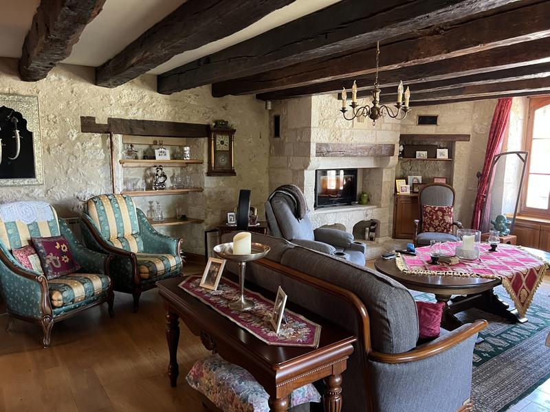 Maison - 249 m² - 6 pièces