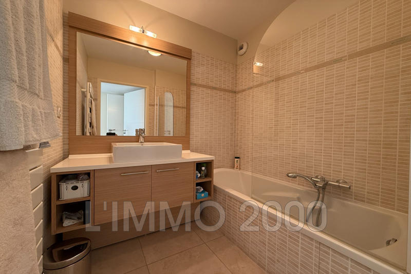 Appartement - 76 m² - 3 pièces
