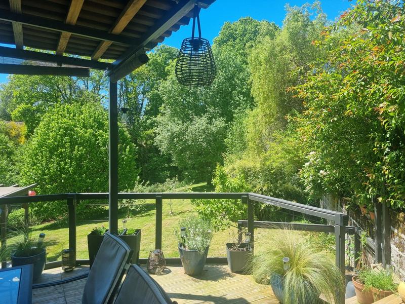 Maison - 220 m² - 7 pièces