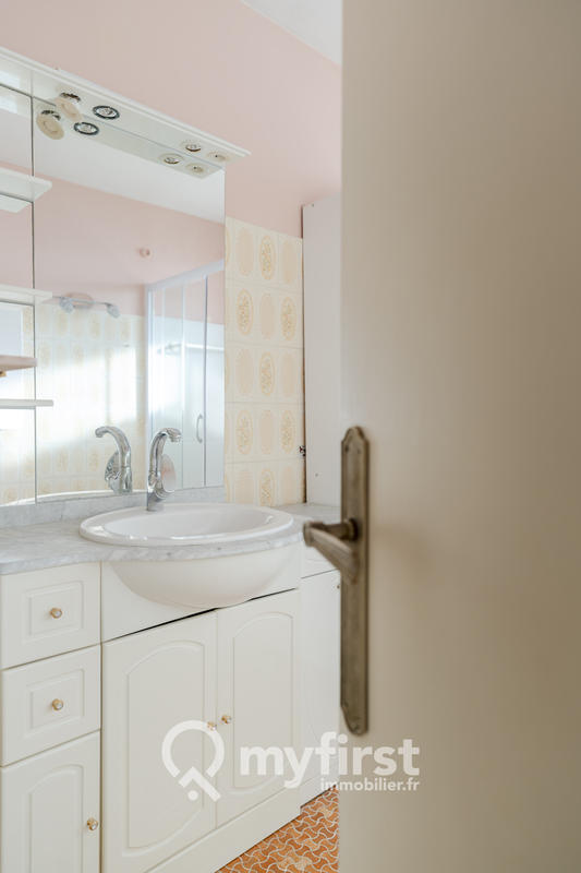 Appartement - 83 m² - 4 pièces