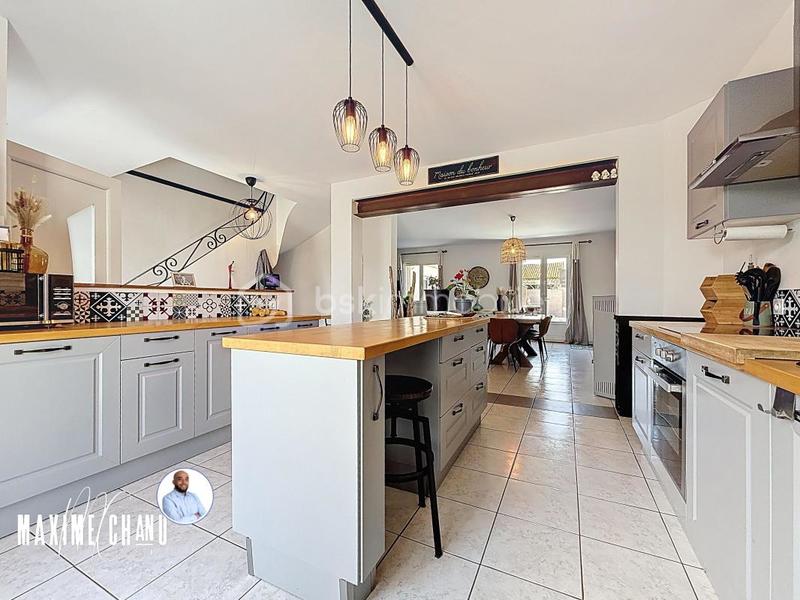 Maison - 144 m² - 5 pièces