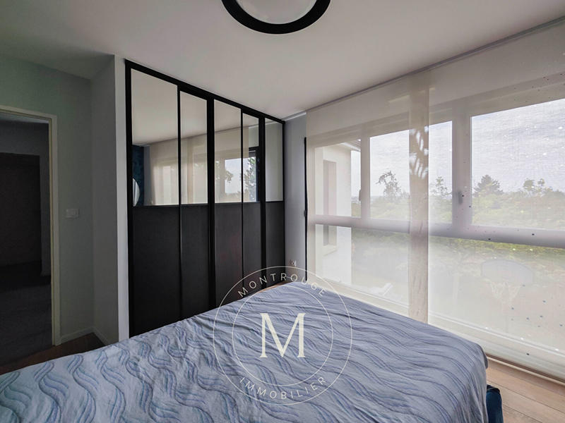 Maison - 202 m² - 8 pièces