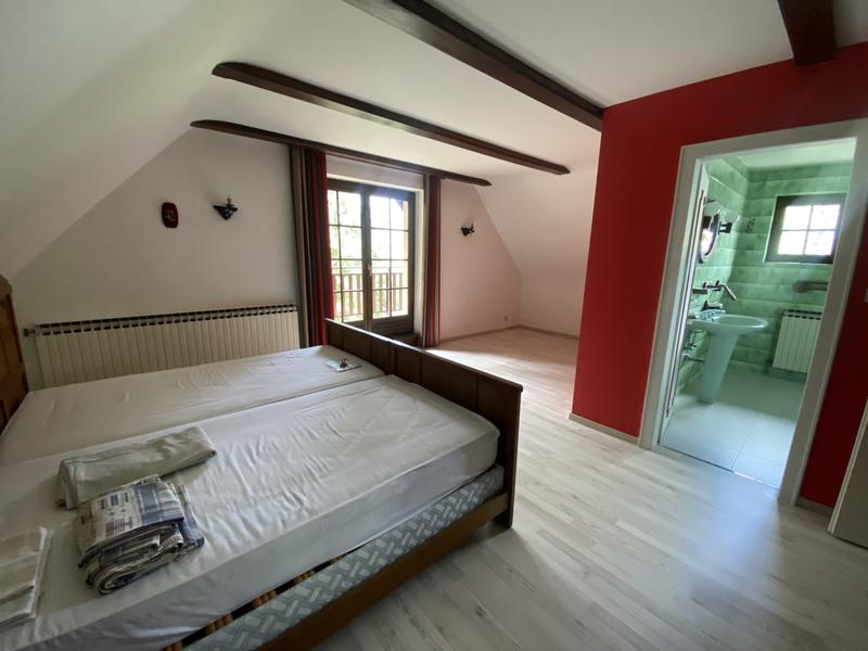 Villa - 303 m² - 8 pièces