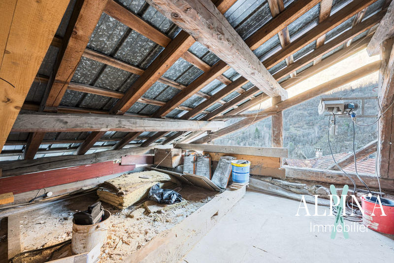 Maison - 99 m² - 2 pièces