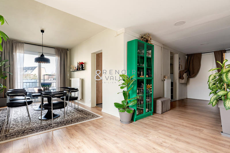 Appartement - 124 m² - 6 pièces