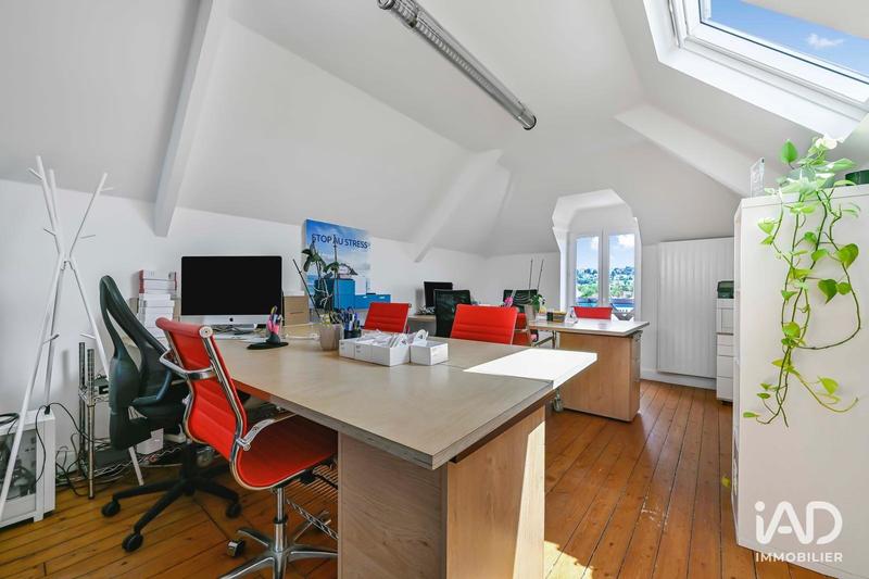 Bureau - 198 m²