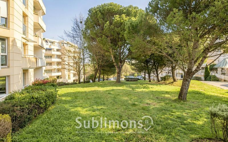 Appartement - 95 m² - 4 pièces