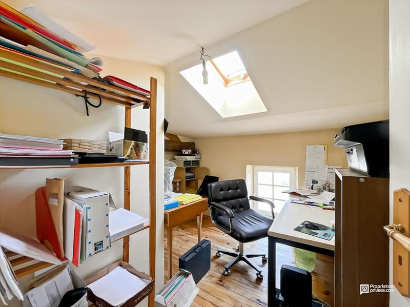 Maison - 155 m² - 9 pièces