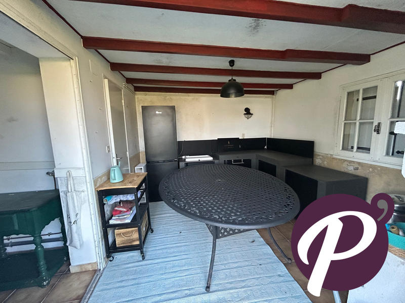 Maison - 400 m² - 10 pièces