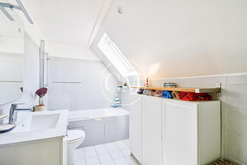 Appartement - 121 m² - 5 pièces