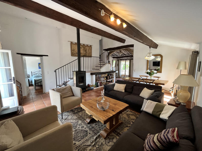 Villa - 200 m² - 6 pièces