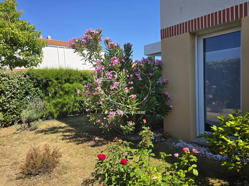 Maison traditionnelle - 94 m² - 4 pièces