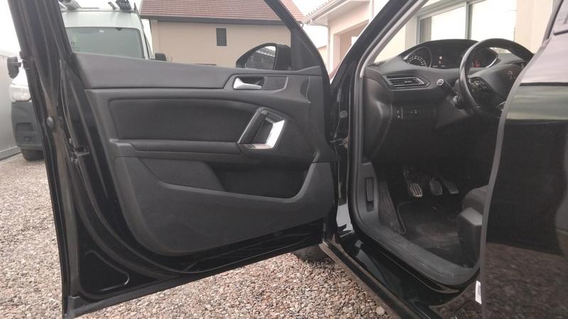 Peugeot 308 II 1.5 BlueHDi 130 Allure