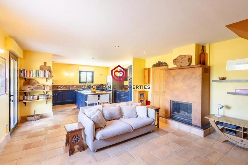 Demeure - 304 m² - 10 pièces