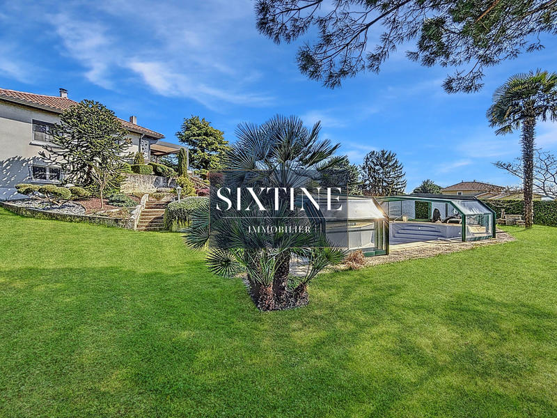 Maison - 144 m² - 10 pièces