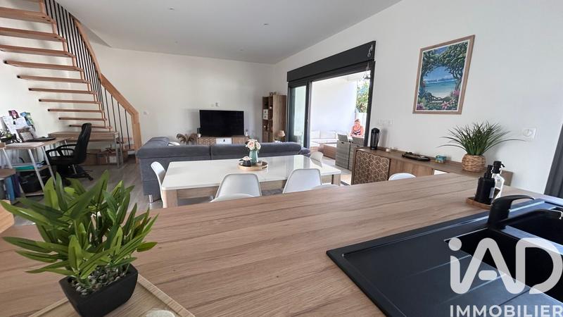 Maison - 90 m² - 4 pièces