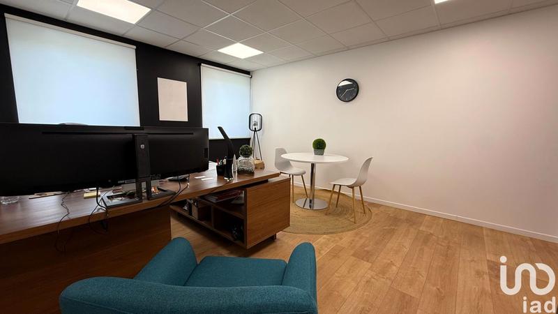 Local commercial - 281 m²