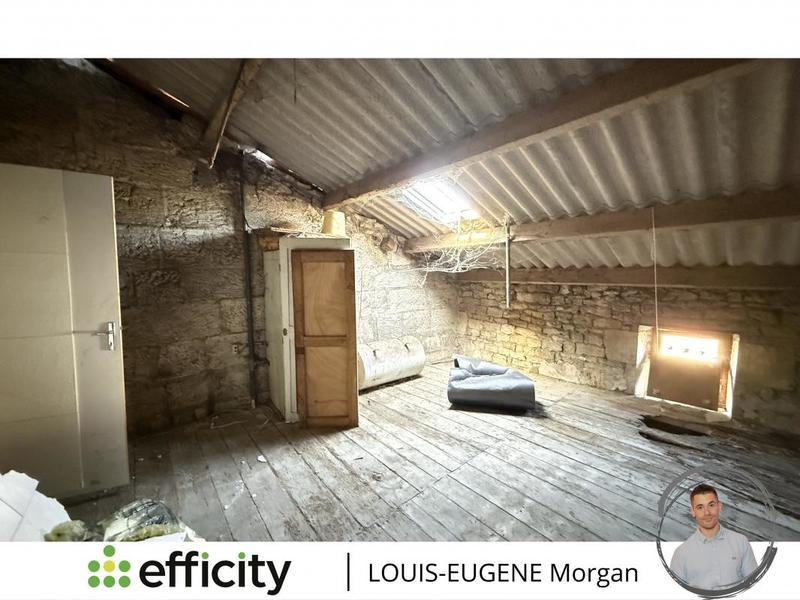 Immeuble - 220 m² - 11 pièces