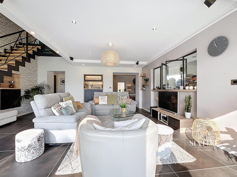 Ferme - 302 m² - 8 pièces