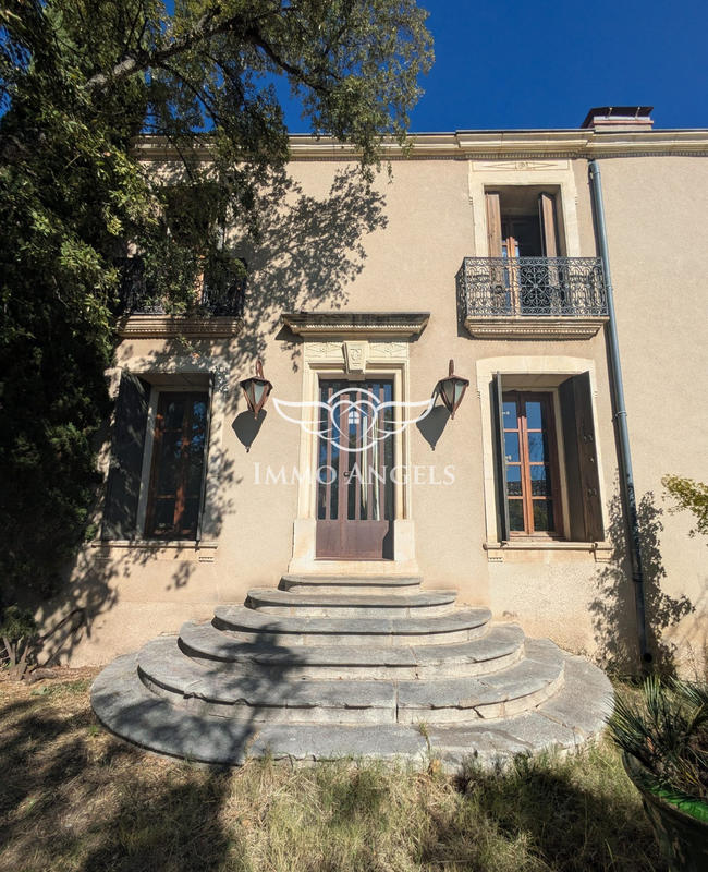 Maison ancienne - 259 m² - 10 pièces