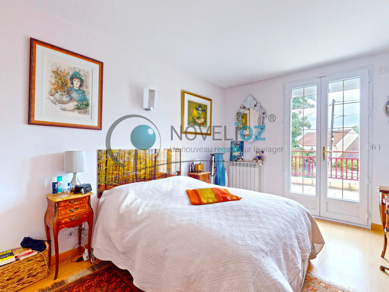 Maison - 291 m² - 9 pièces