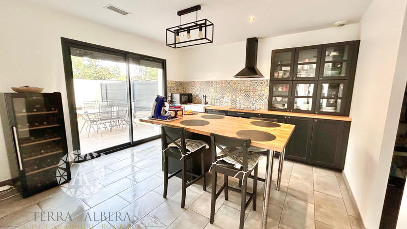 Maison - 111 m² - 4 pièces