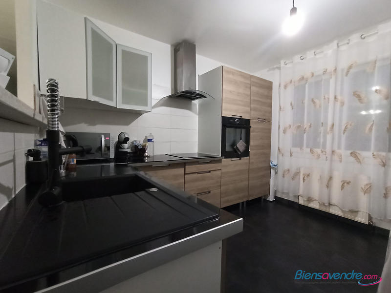 Maison traditionnelle - 160 m² - 6 pièces