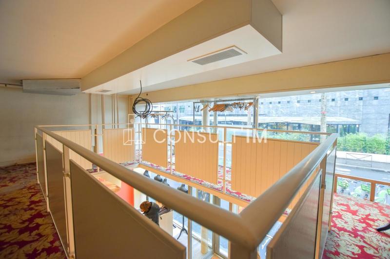 Local commercial - 80 m²