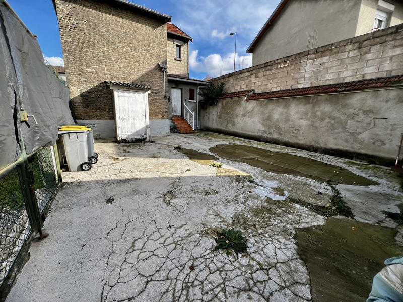 Immeuble - 140 m² - 6 pièces