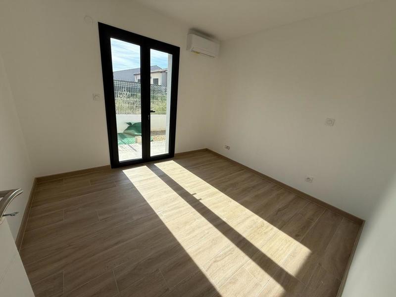 Villa - 90 m² - 4 pièces