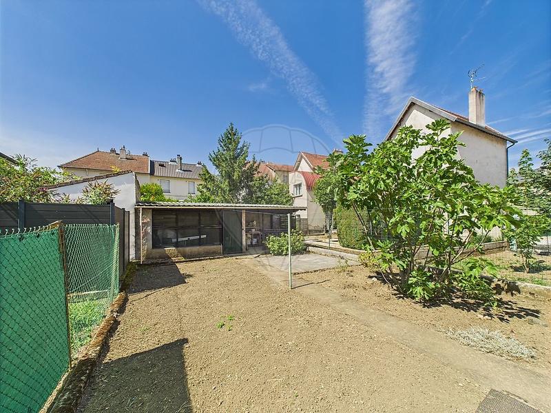 Maison - 112 m² - 5 pièces