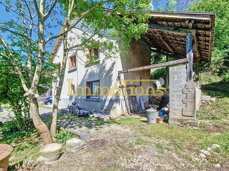 Maison - 97 m² - 5 pièces