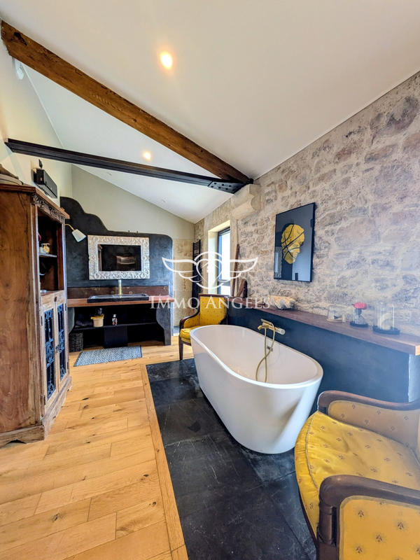 Bastide - 195 m² - 6 pièces