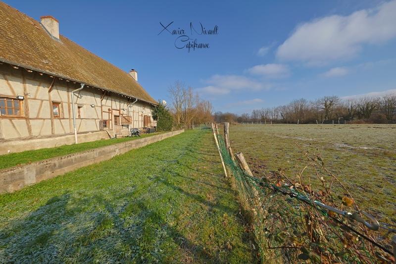 Maison - 242 m² - 5 pièces