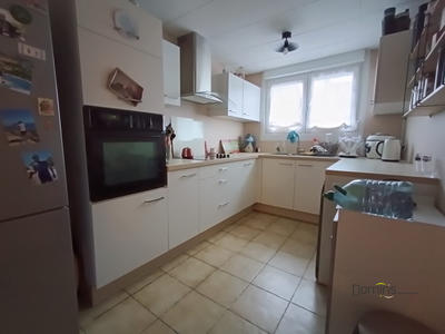 Maison - 94 m² - 4 pièces