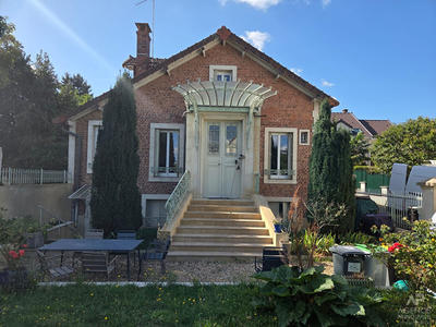 Maison - 165 m² - 6 pièces