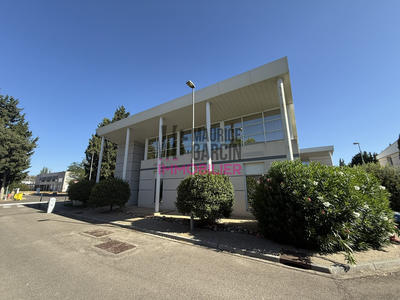 Bureau - 220 m² - 9 pièces