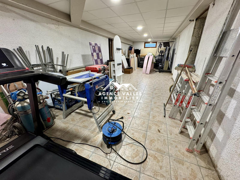 Maison traditionnelle - 160 m² - 7 pièces