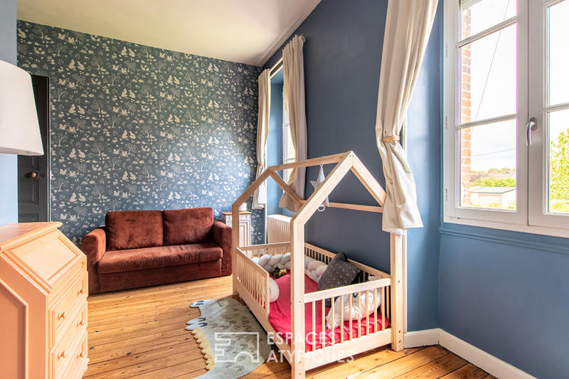 Maison - 239 m² - 8 pièces