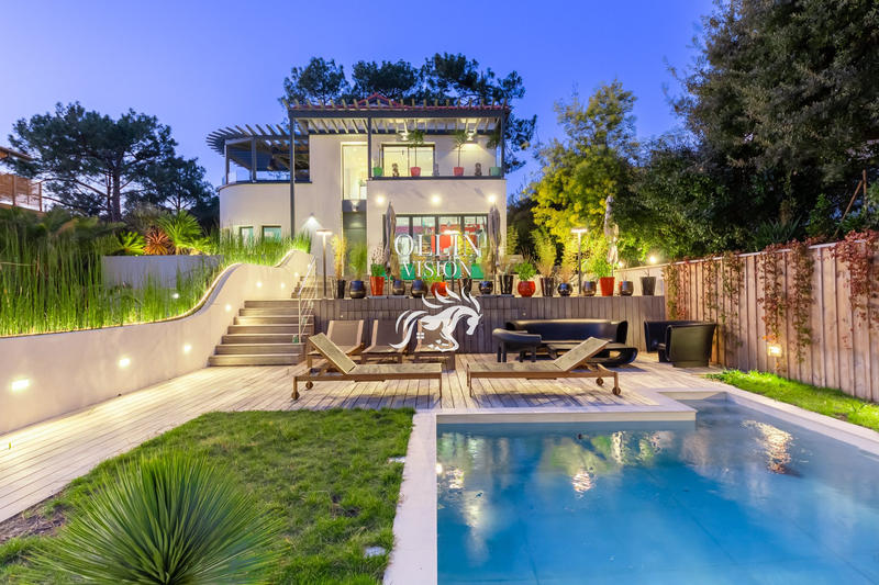 Villa - 550 m² - 10 pièces