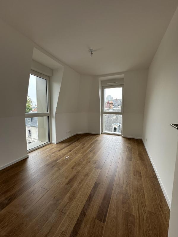 Appartement - 129 m² - 5 pièces