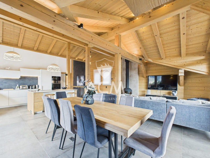 Châlet - 221 m² - 8 pièces