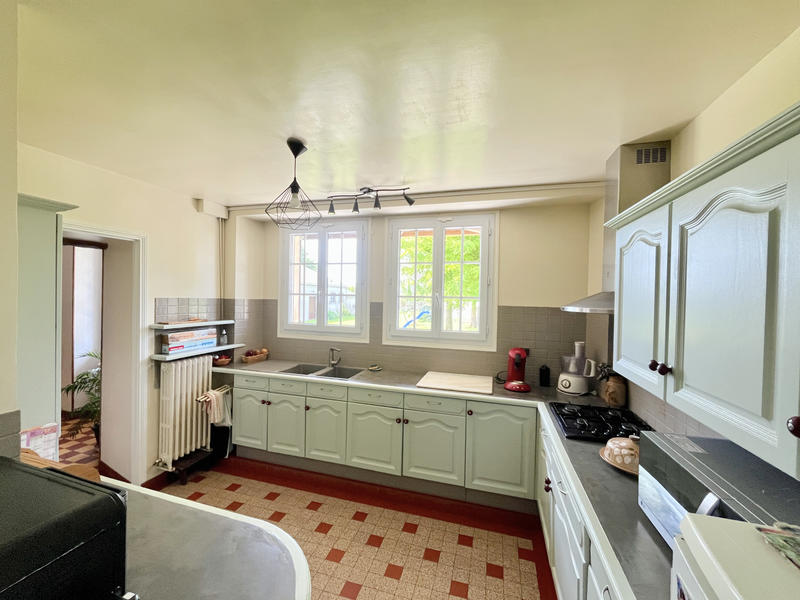 Maison - 195 m² - 7 pièces