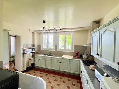 Maison - 195 m² - 7 pièces