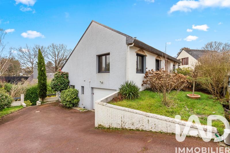 Maison - 208 m² - 6 pièces