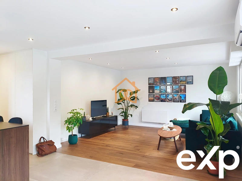 Appartement - 80 m² - 4 pièces