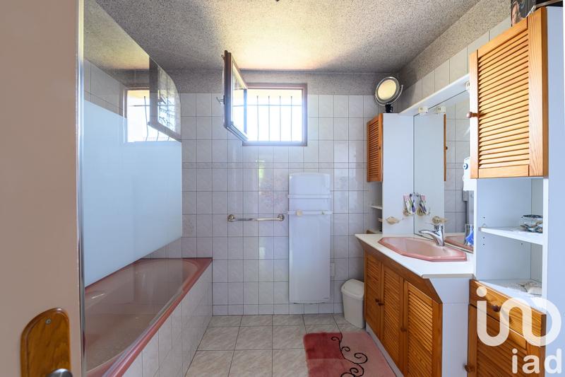 Maison - 95 m² - 5 pièces